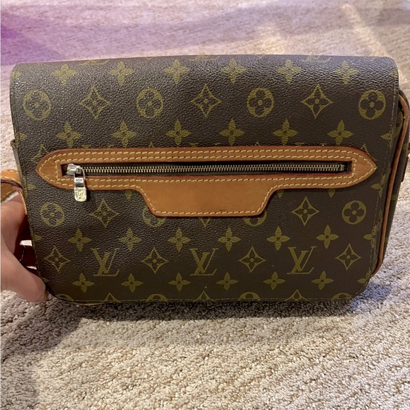 Louis Vuitton Handbags - Louis Vuitton Saint Germaine crossbody